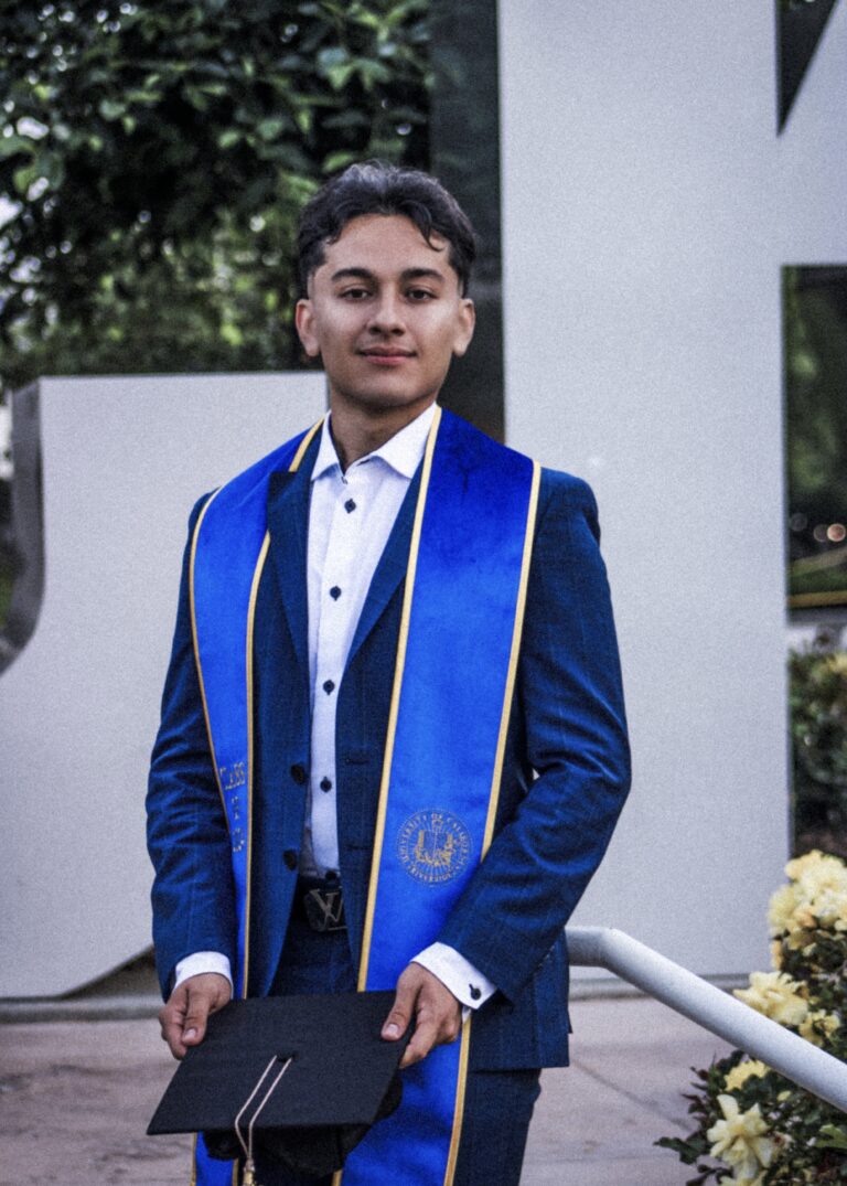 553B51A8-7701-40DC-9568-BFA9B44809D9